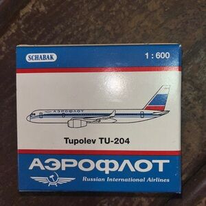 RUSSIAN INTERNATIONAL AIRLINES TUPOLEV TU-204 1:600 MODEL BY SHABAK